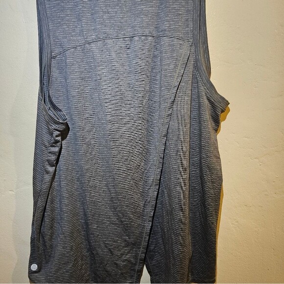 Zella Tank Top with Back Open S Large - Picture 6 of 8